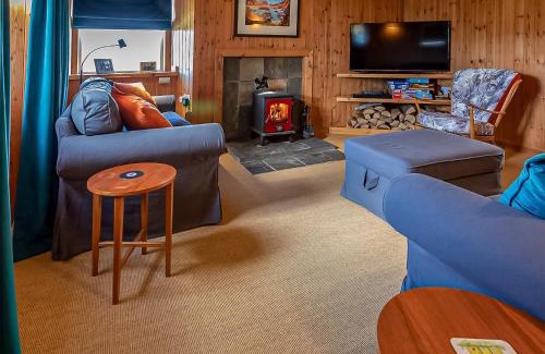 Rogart House | Pet-Friendly Getaway at Smithy Burn Croft for Families