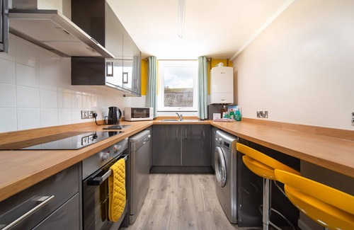 West Down Cottage | Discover Smithy Cottage at Lower Aylescott with Ocean Views