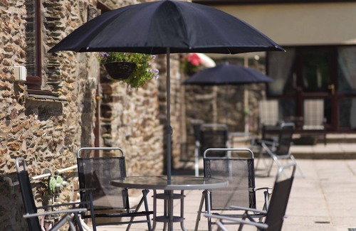 West Down Cottage | Discover Smithy Cottage at Lower Aylescott with Ocean Views