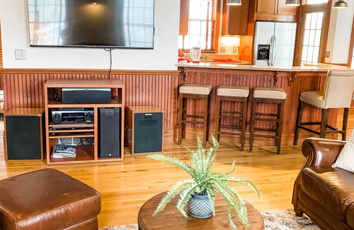 Traverse City Apartment | Experience Smitty's TC: Victorian Charm Meets Urban Elegance