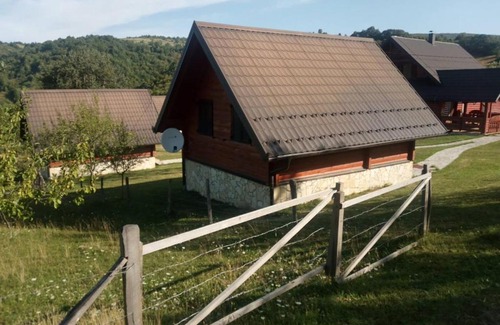 Republika Srpska Apartment | Perfect Escape at Smještaj na selu Miličić – 10/10 Rating