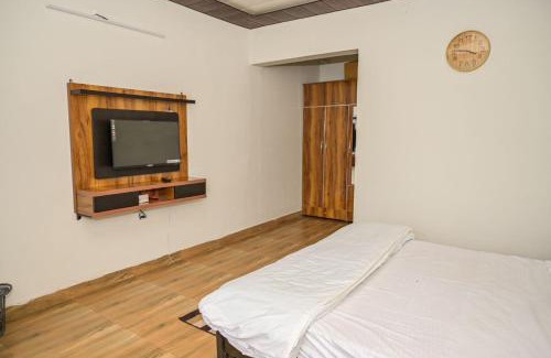 Kasiyalekh House | Pet-Friendly Smokey Castle Hotel and Restaurant Awaits You