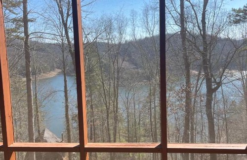 Unaka House | Relax at Smokey Mountain Cabin with Pool & Family Fun
