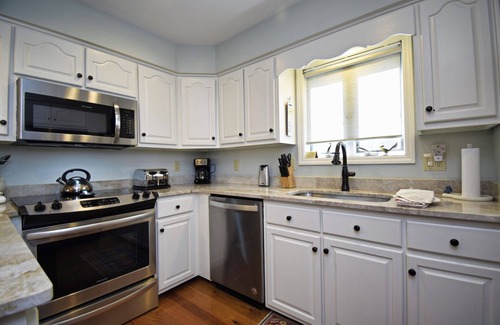 Blowing Rock Condo | Premier Chetola Resort 4 BR Condo with Pool & Fitness Access