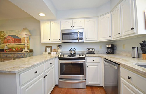 Blowing Rock Condo | Premier Chetola Resort 4 BR Condo with Pool & Fitness Access