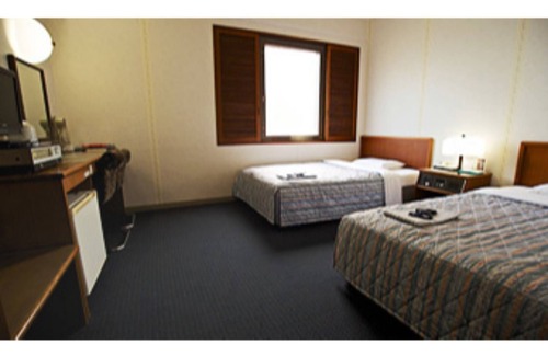 Makishi Hotel | Comfortable Smoking Twin Room at Hotel Sim, Naha Okinawa