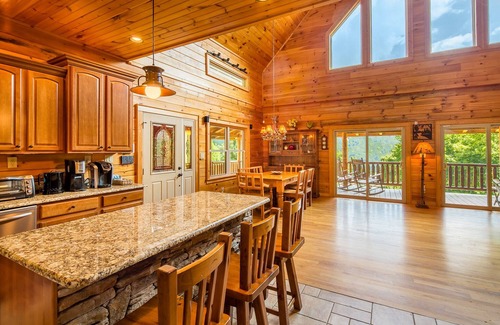 Waynesville Cabin | Experience Smoky Mountain Dreams: Family-Friendly Getaway