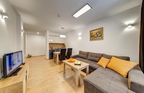 Smolyan Apartment | Relax at Smolyan Lakes Apartment - 4-Star Oceanfront Retreat