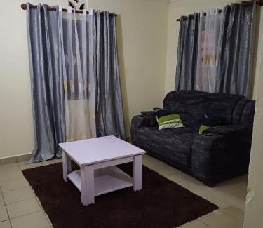 Ukunda Bed & Breakfast | Smooth Landing