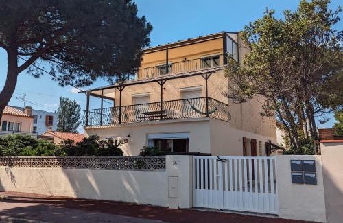 La Jetee Villa | Family-Friendly Getaway at Smoothie - 4 Star Rating!