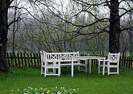 Gamleby House | Discover Smultronboda Fårgård: Pet-Friendly Getaway