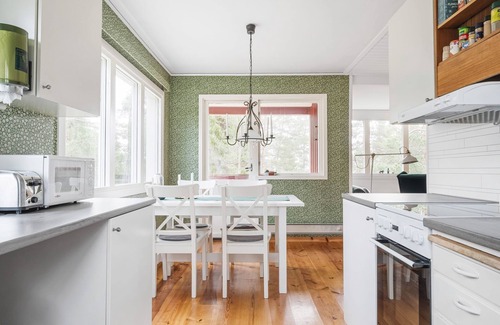 Stavsnas House | Discover Smultronstället: Pet-Friendly Oceanfront Retreat