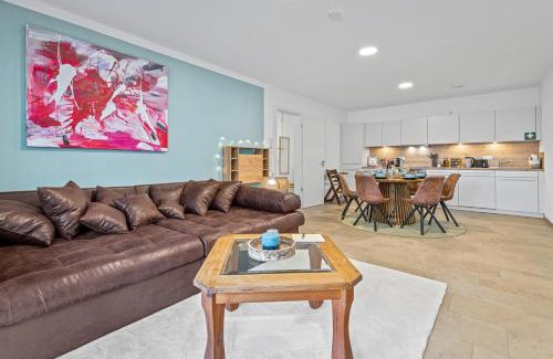 Passau Apartment | Top-Rated Smurmelhomes Oase: Family-Friendly with Parking