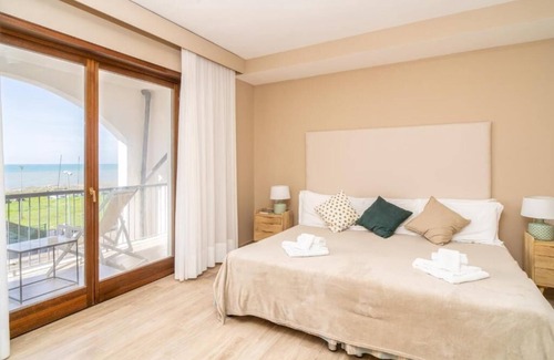 Tarquinia Hotel | Relax at Smy Civico Zero: 4-Star Stay with Ocean Views