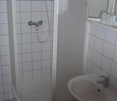 Jilove House | Pet-Friendly Guest House Pod Rozhlednou with Ocean Views