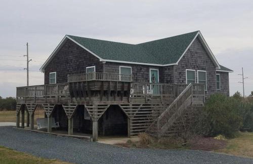 South Nags Head House | Whalebone Watch: Family-Friendly Retreat Near the Coast
