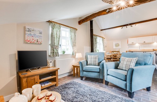 Saint Breward House | Snappers: Two Bedroom House with Breakfast & Kitchen Access