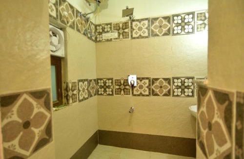 Jaipur House | Budget-Friendly Sneh Deep Guest House with Family Amenities