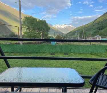 Kazbegi House | Pet-Friendly Sno View with Breakfast and Hot Tub Access