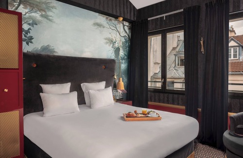 Les Halles Hotel | Discover Snob Hotel: Eco-Friendly Retreat with Top Reviews