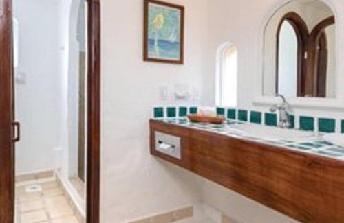Almacen Resort | Discover an Aquatic Playground Loved by Snorkelers & Divers