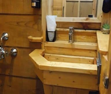 Kaul House | Exceptional Stay at Snovika - Pet Friendly & Breakfast Included