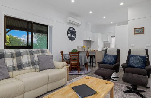 Berridale Apartment | Family-Friendly Retreat at Snow-Berri Hotel Awaits You