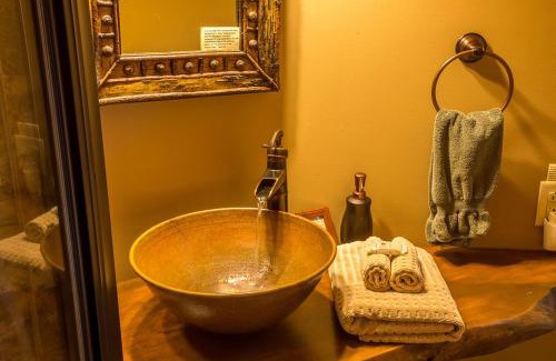 Keene Valley Bed & Breakfast | Discover Snow Goose Bed and Breakfast - Rated 9.5/10