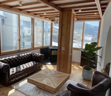 Nozawaonsen House | Inviting Snow Palace Nozawa with Kitchen & 9.5/10 Rating