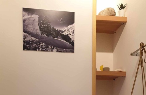 Kvartal Noviya Grad Apartment | Snow Pearl Flat 6