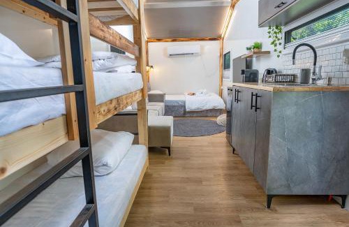 Merom HaGalil Cabin | Relax and Unwind at Snow Spa Caravan with Ocean Views