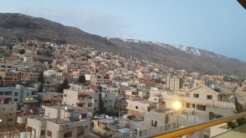 Majdal al-Shams House | Inviting Snow View Suite with Hot Tub & Breakfast Included