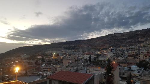 Majdal al-Shams House | Inviting Snow View Suite with Hot Tub & Breakfast Included