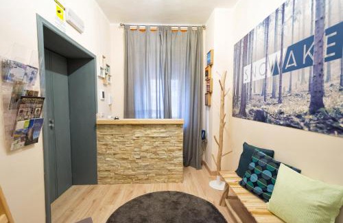 Castel di Sangro Bed & Breakfast | Comfortable Snowake House: Pet-Friendly with Hot Tub