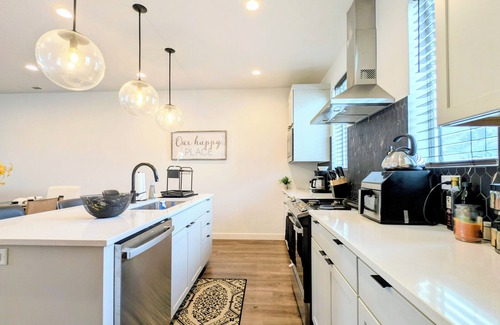 Mountain Green Condo | Snowbasin, Powder, IKON, Workstation, Ski home