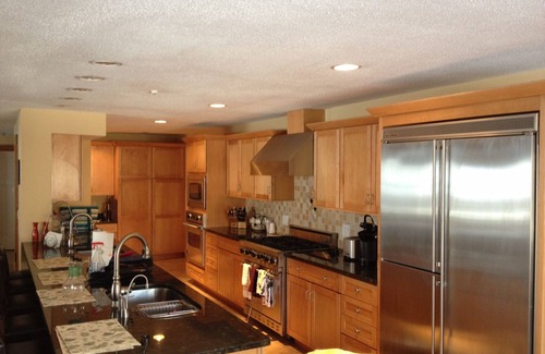 Killington House | Secluded Snowberry Hill: 5-Bedroom Ski Home Retreat