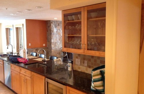 Killington House | Secluded Snowberry Hill: 5-Bedroom Ski Home Retreat