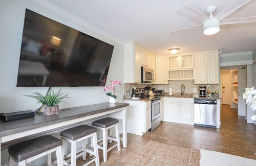 Tybee Island Apartment | Snowbird 30 Day - Condo with pool