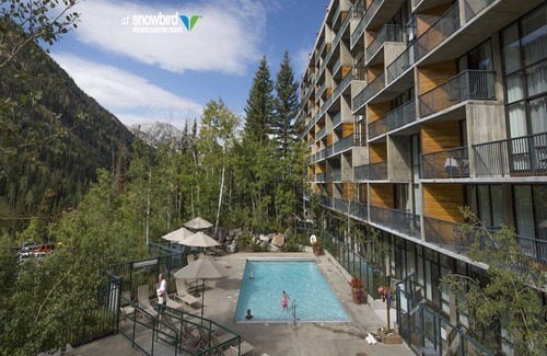 Salt Lake Mountain Resorts Hotel | Inviting Snowbird-Iron Blosam Lodge with Pool and Spa