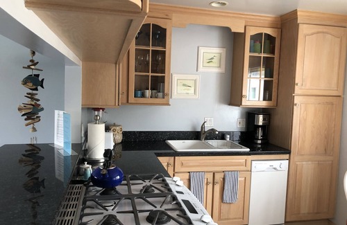 Carpinteria Condo | Coastal 2 Bedroom Condo Steps from the Beach with Pool