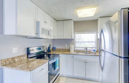 Flagler Beach Condo | Relaxing Pet-Friendly 2 BR Steps from Flagler Beach