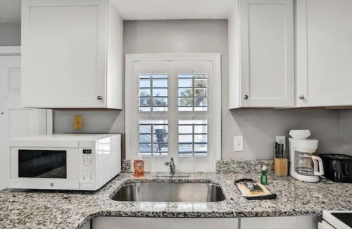 Flagler Beach Apartment | Beachside Haven: Pet-Friendly Apartment in Flagler Beach