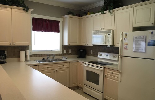 Central Myrtle Beach Condo | Guest Rated 10/10: Magnolia Pointe Condo with Lake View