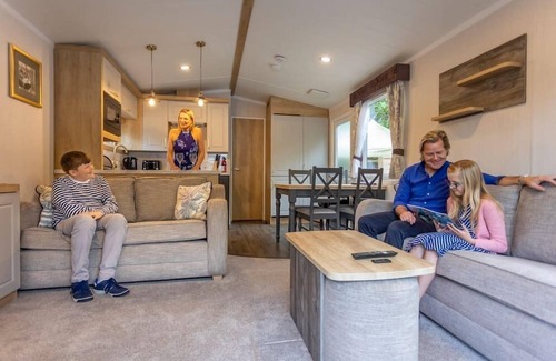 Prenteg House | Relaxing Snowdon Spa Holiday with Pet-Friendly Amenities