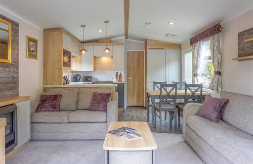 Prenteg House | Relaxing Snowdon Spa Holiday with Pet-Friendly Amenities