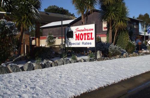 Berridale Hotel | Family-Friendly Stay at Snowdream Motel with Great Reviews