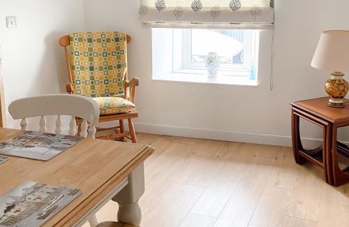 Fishguard House | Discover Snowdrop Cottage: Pet & Child Friendly Retreat