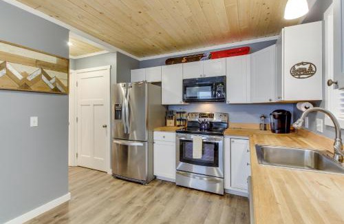 Snoqualmie Pass House | Pet-Friendly Snowdrop Summit Cabin – Rated 8.5 by Guests