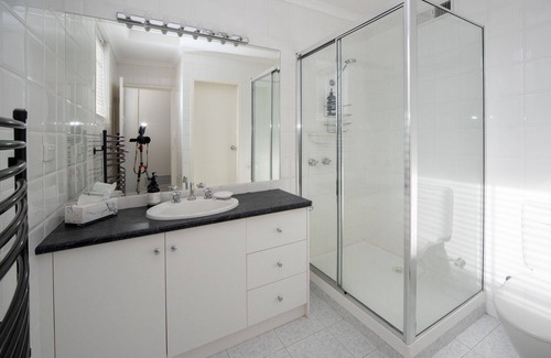Mount Buller Apartment | SNOWFLAKE 19 - Light and airy apartment with hydronic heating and suitable for families and small gr