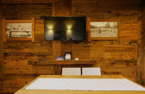 Sauze d'Oulx Apartment | Discover Family-Friendly Snowflake Appartamenti Jouvenceaux